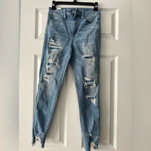 American Eagle | Size 2 short | light wash | super high rise legging